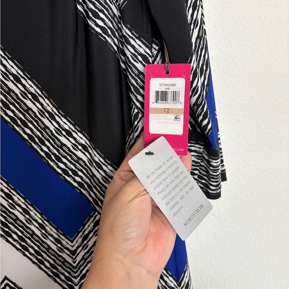 🚨Vince Camuto Blue and Black Sheath Dress 3/4 Sleeve Crew Neck size 12 NWT🚨 - Picture 3 of 7